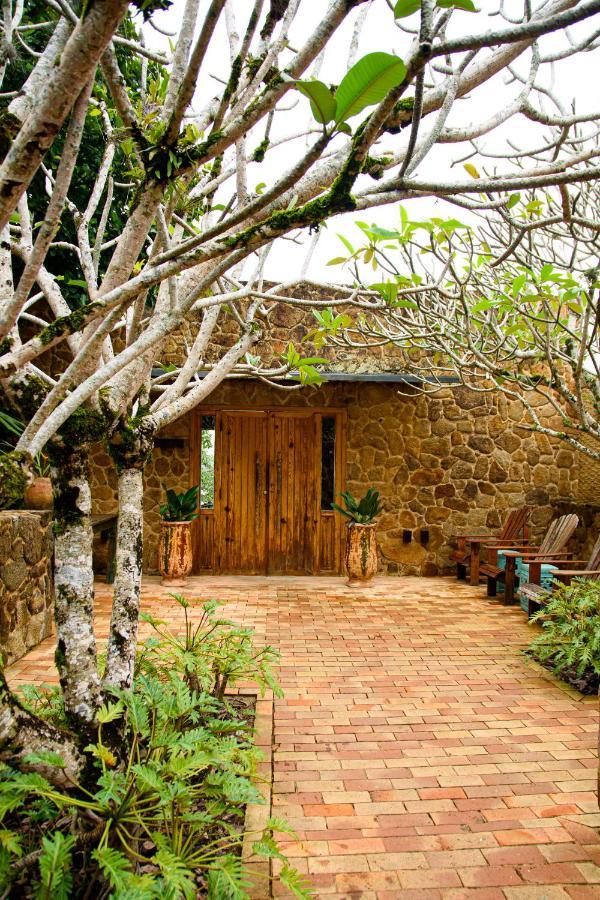 Tw Guaimbe Exclusive Suites Ilhabela Exterior photo